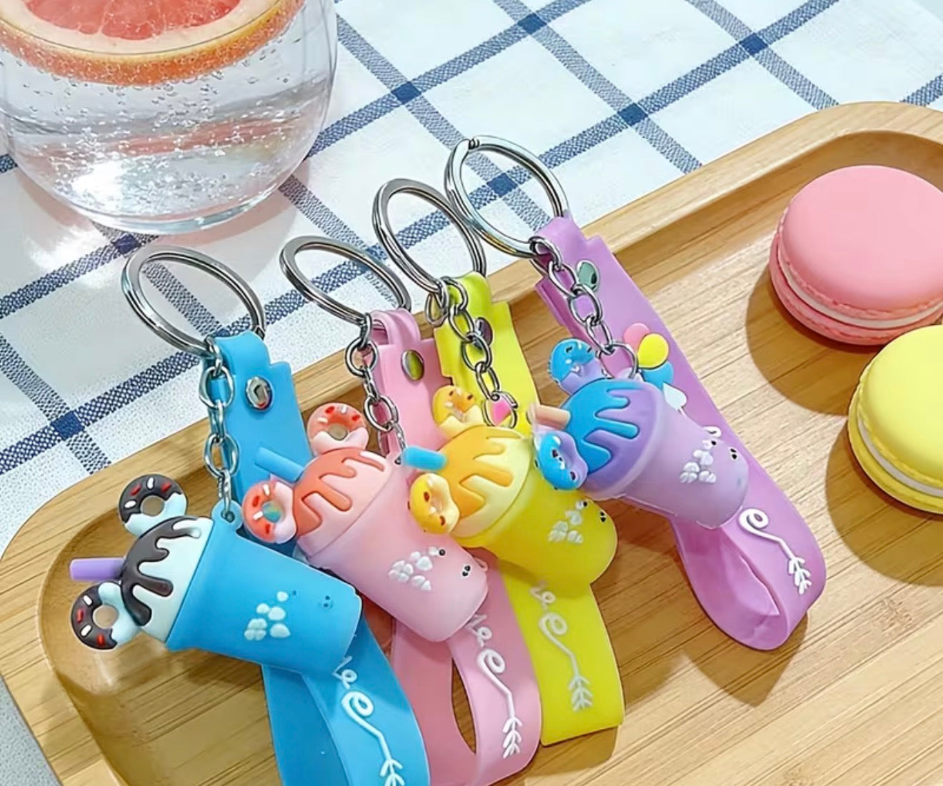 Milkshake key chain (4 Pieces)