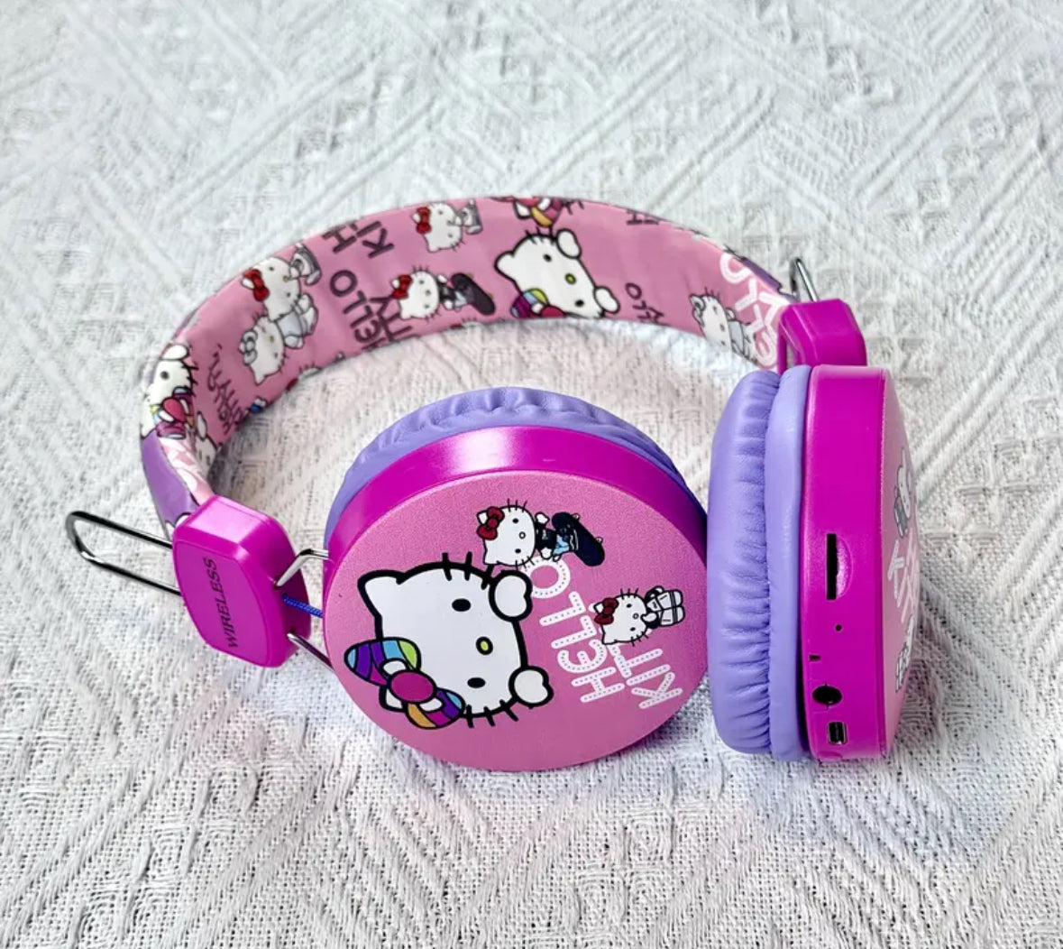 Hello Kitty Headphones